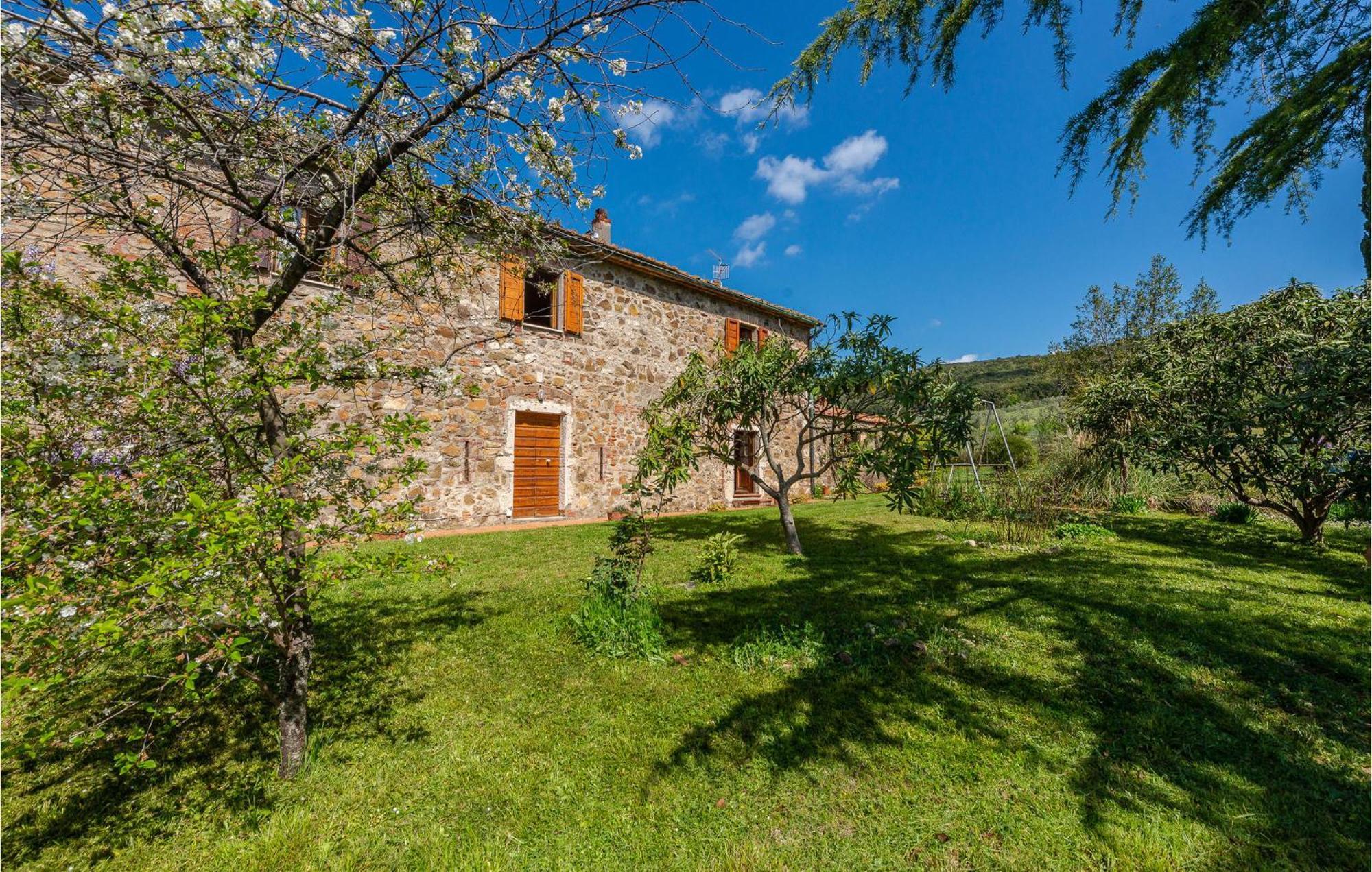 Cozy Home In Massa Marittima Gr With Kitchen 외부 사진